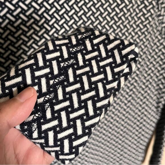 Talbots T by Talbots Blue and White Print Mock Zip Neck Shirt Top Size Medium - Picture 8 of 9